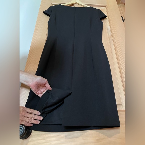 Tahari perfect black dress - Picture 4 of 5